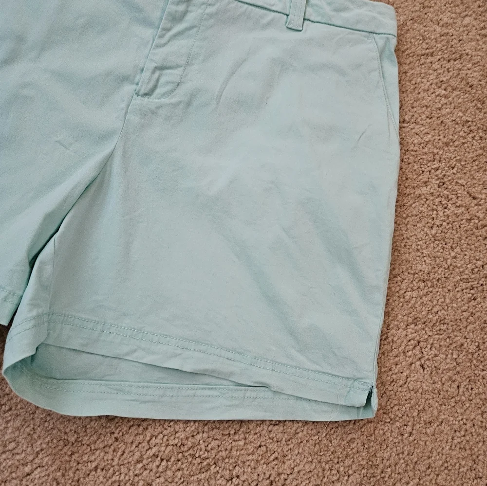 Magellan Outdoors Women's Size 18 Aqua Blue Shorts